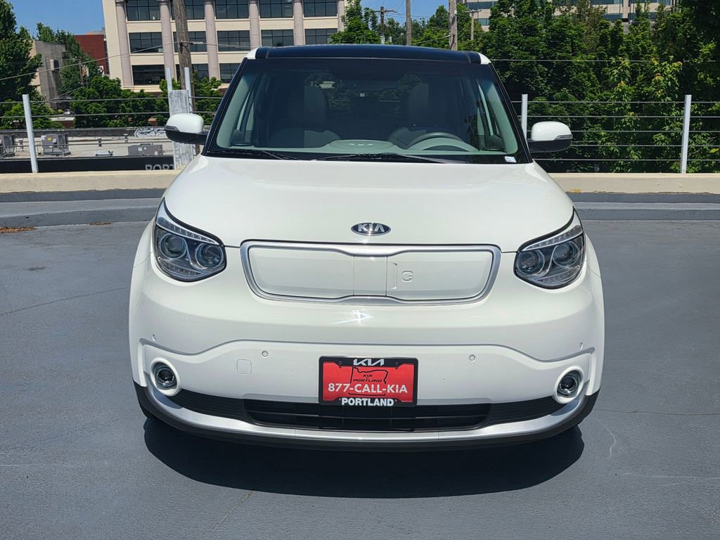 Used 2018 Kia Soul EV + w/ Sun & Fun Package FWD image 9
