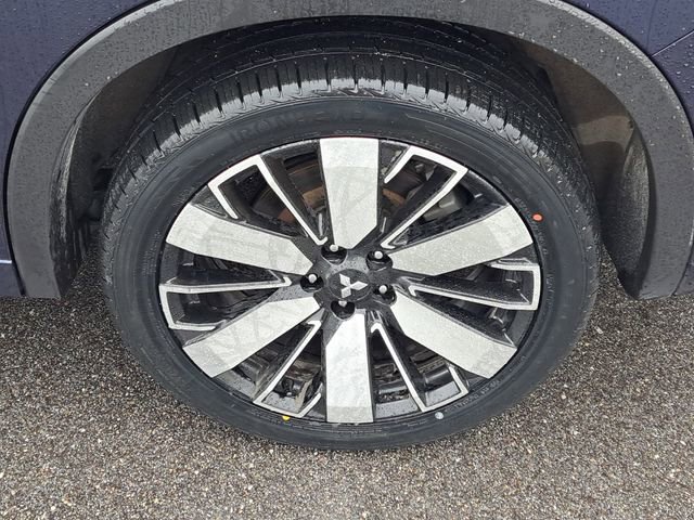Used 2025 Mitsubishi Outlander SEL AWD/4WD image 29