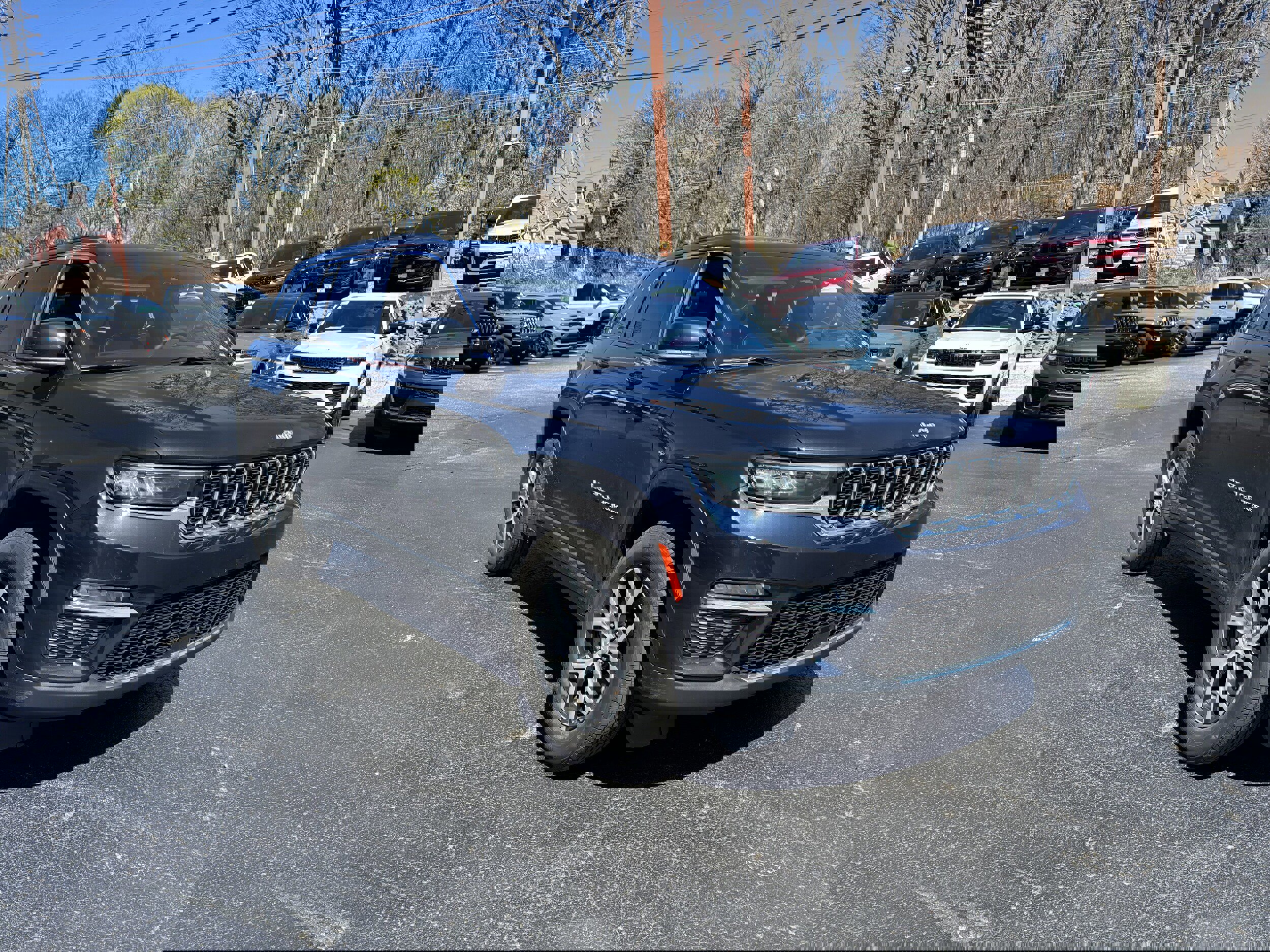 Certified 2024 Jeep Grand Cherokee Limited image 3