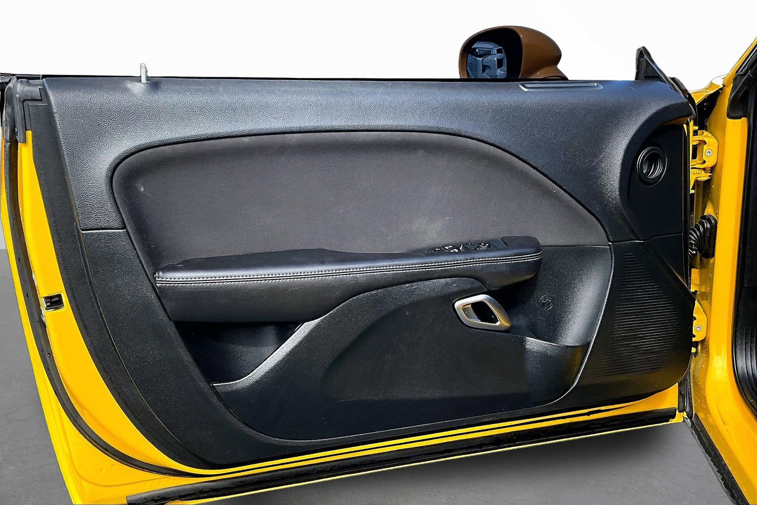 Used 2018 Dodge Challenger SXT w/ Blacktop Package image 16