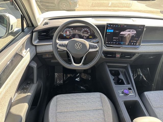 Used 2025 Volkswagen Tiguan S FWD image 8