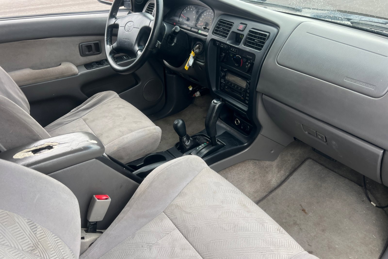 Used 2001 Toyota 4Runner SR5 image 13