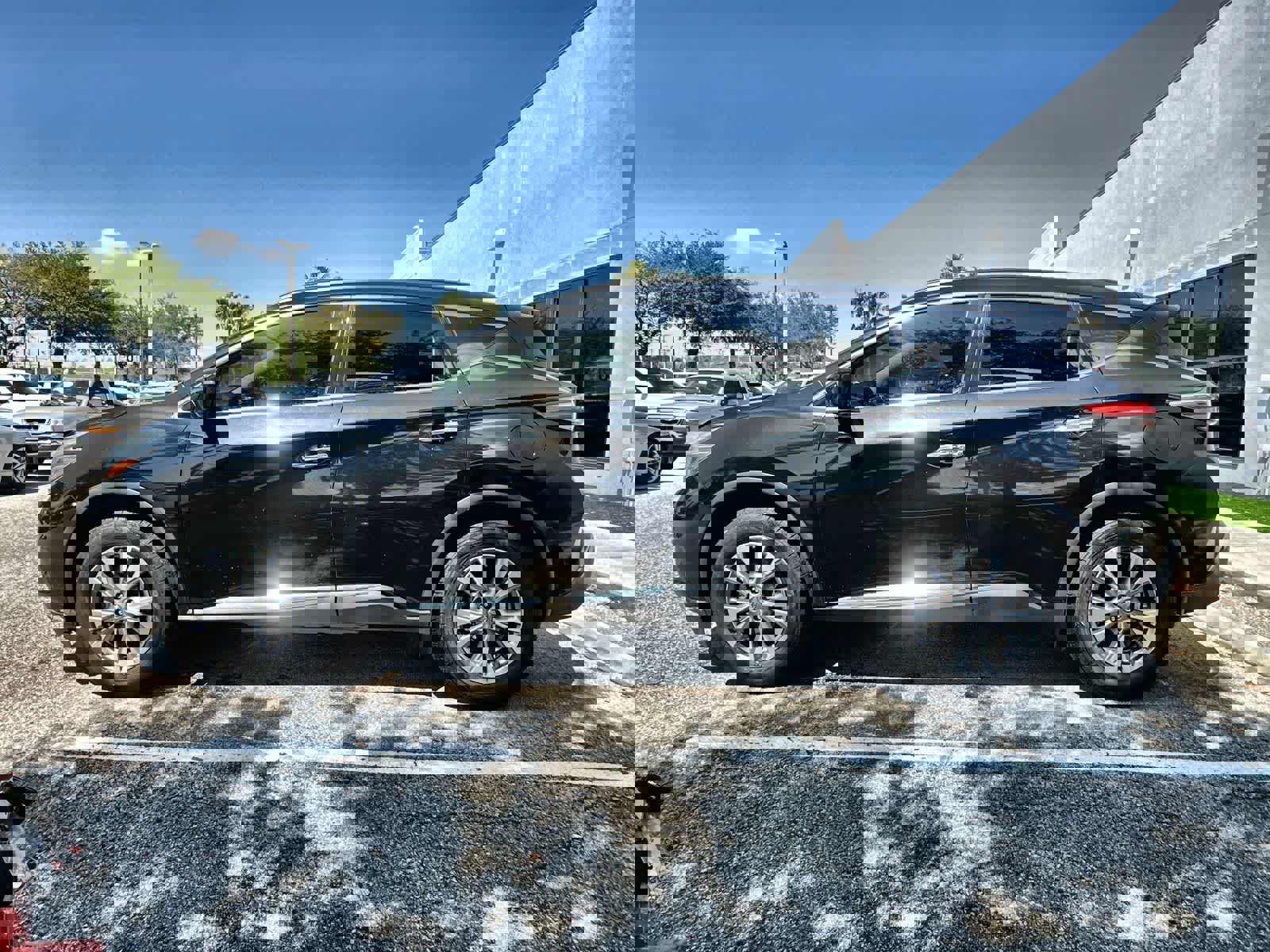 Used 2018 Nissan Murano SV image 6