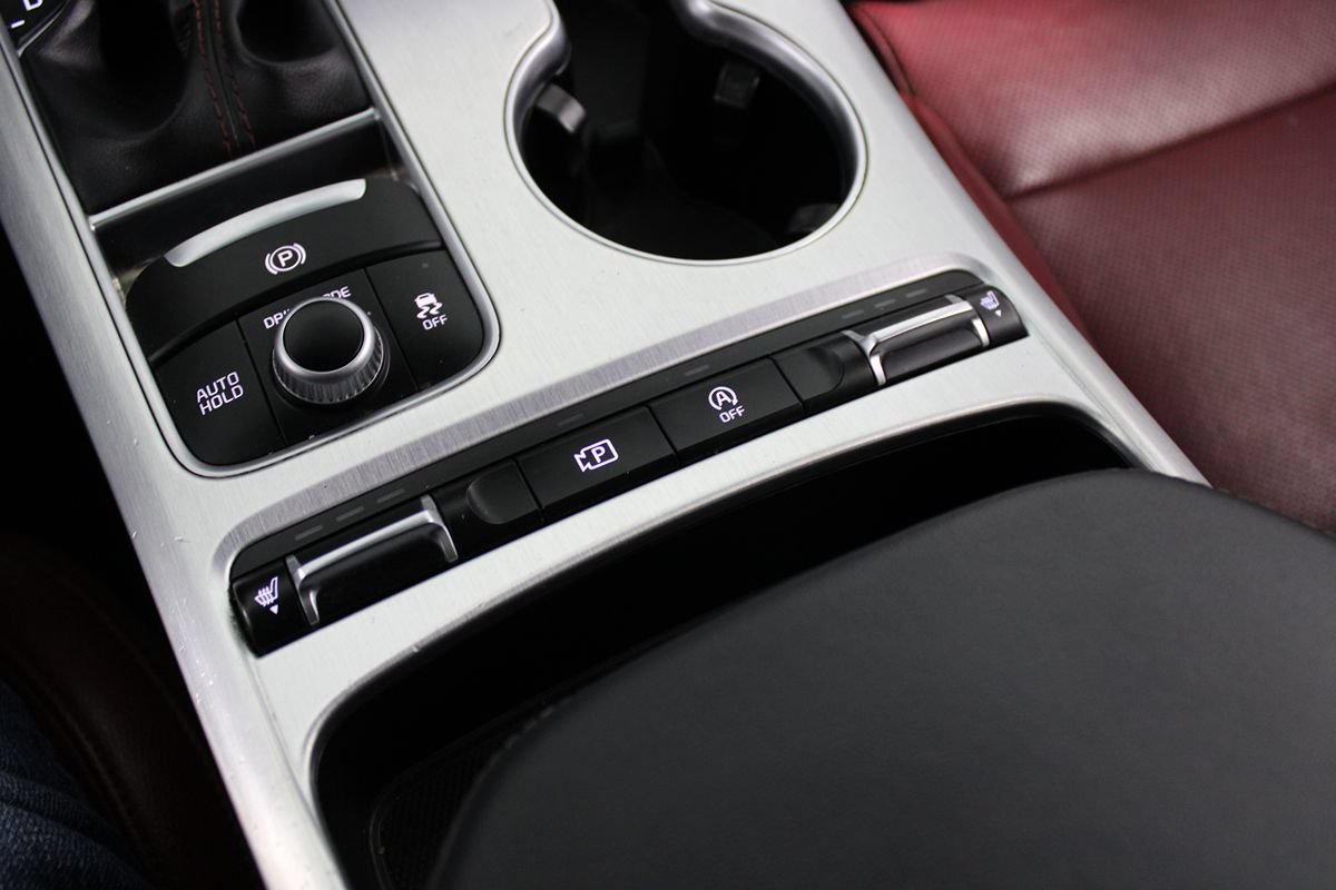 Used 2022 Kia Stinger GT1 w/ Red Interior Color Package RWD image 14