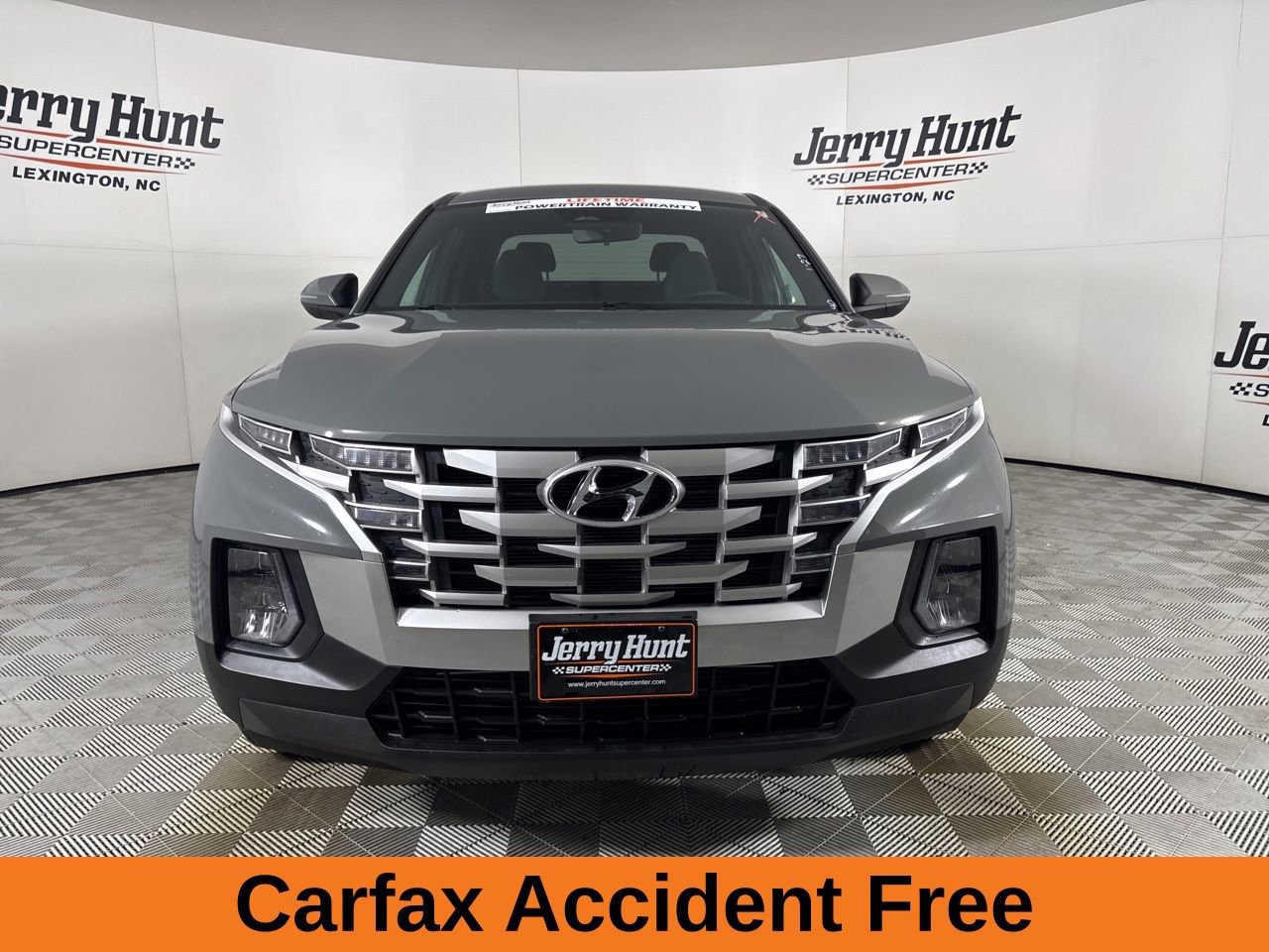 Used 2024 Hyundai Santa Cruz SEL image 3