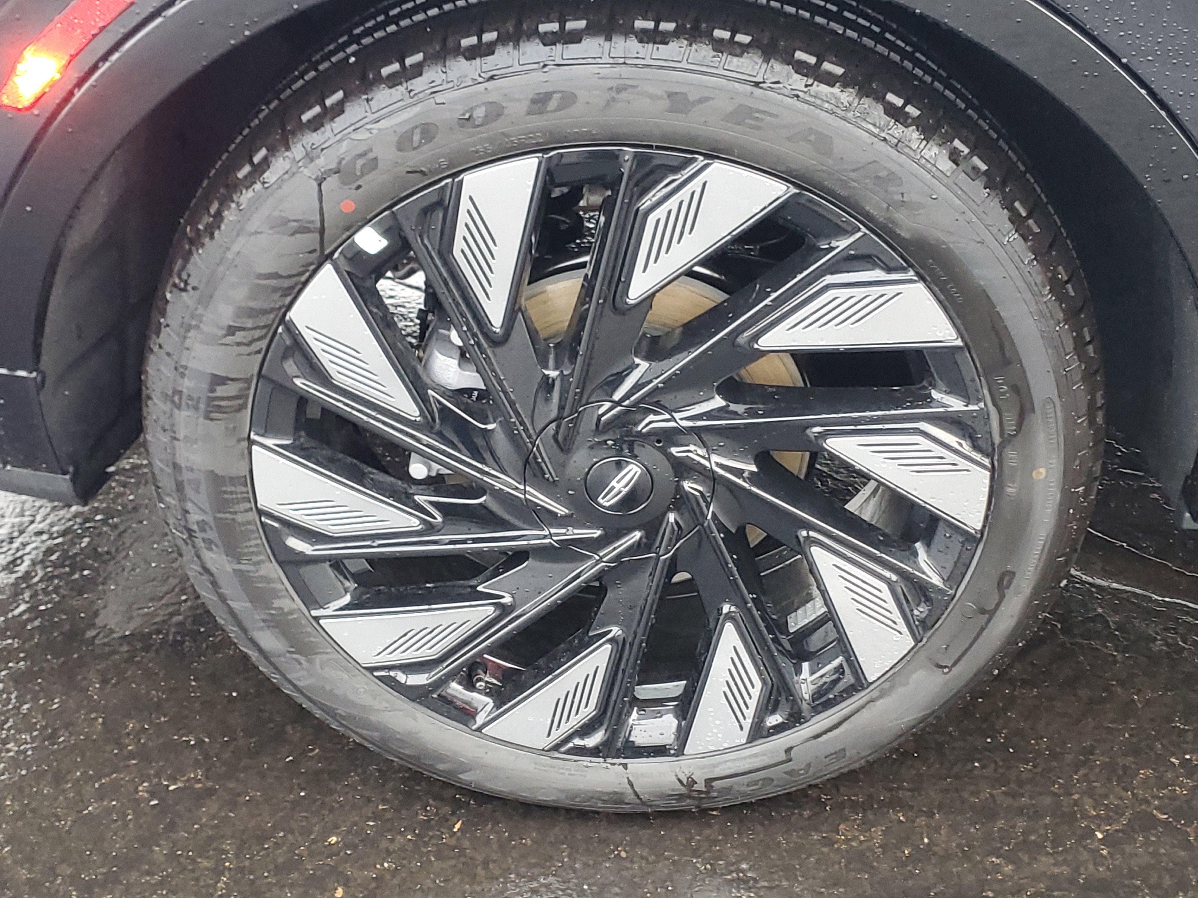 New 2026 Lincoln Nautilus Black Label w/ Jet Appearance Package image 5