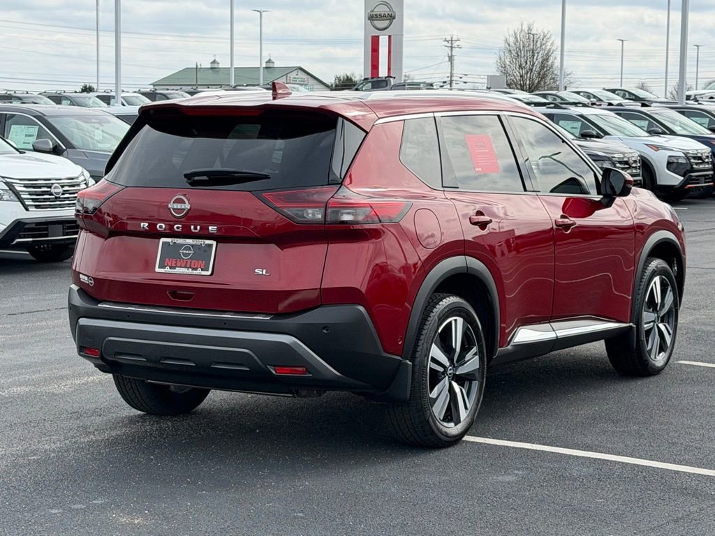 Used 2023 Nissan Rogue SL w/ SL Premium Package image 5