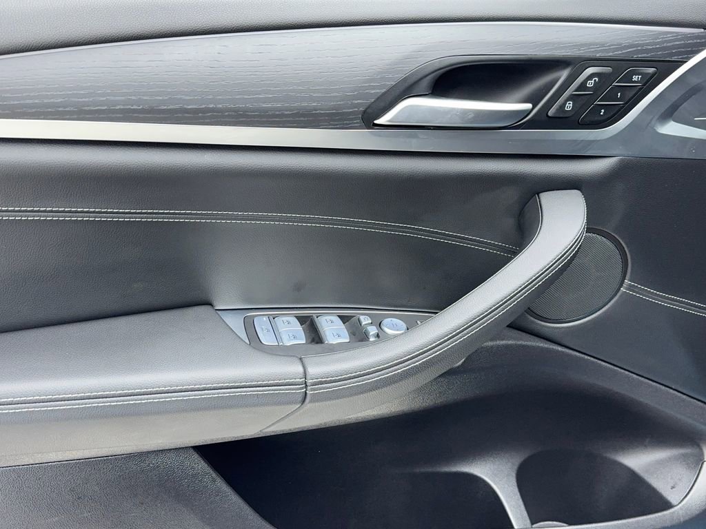 Used 2023 BMW X4 xDrive30i w/ M Sport Package image 40