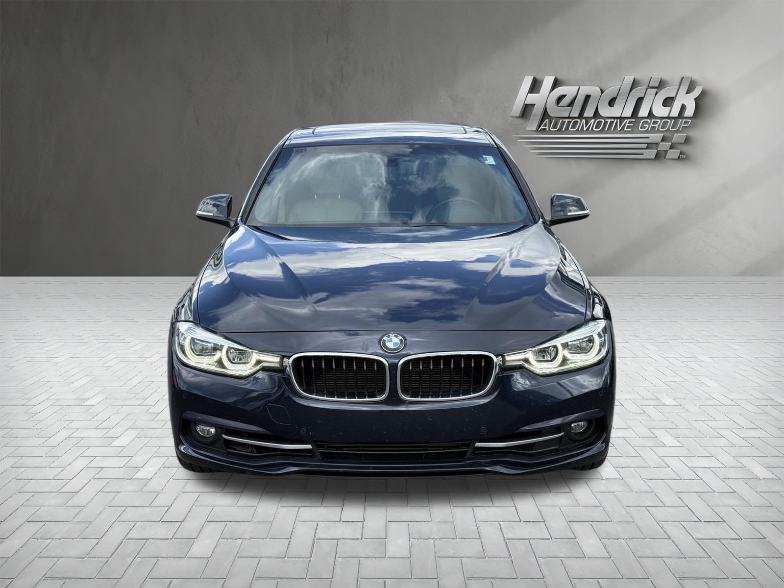 Used 2016 BMW 328i Sedan RWD image 3