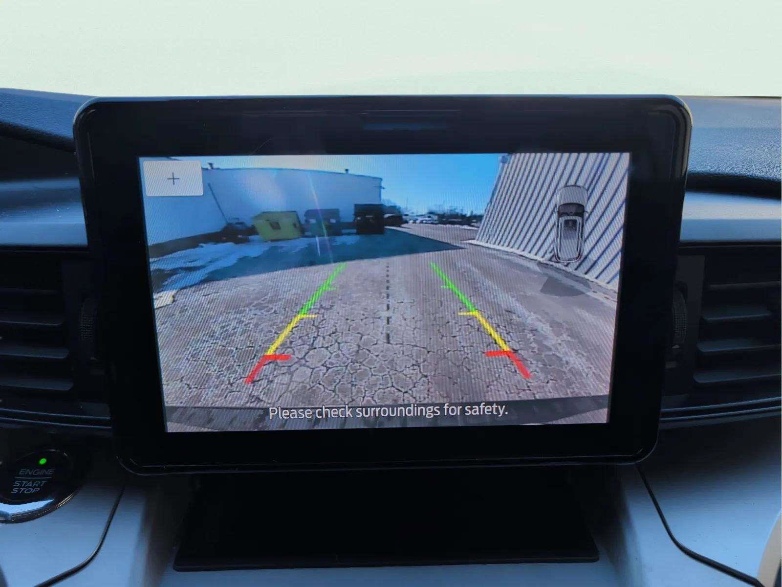 Used 2020 Ford Explorer XLT w/ Comfort Package image 10