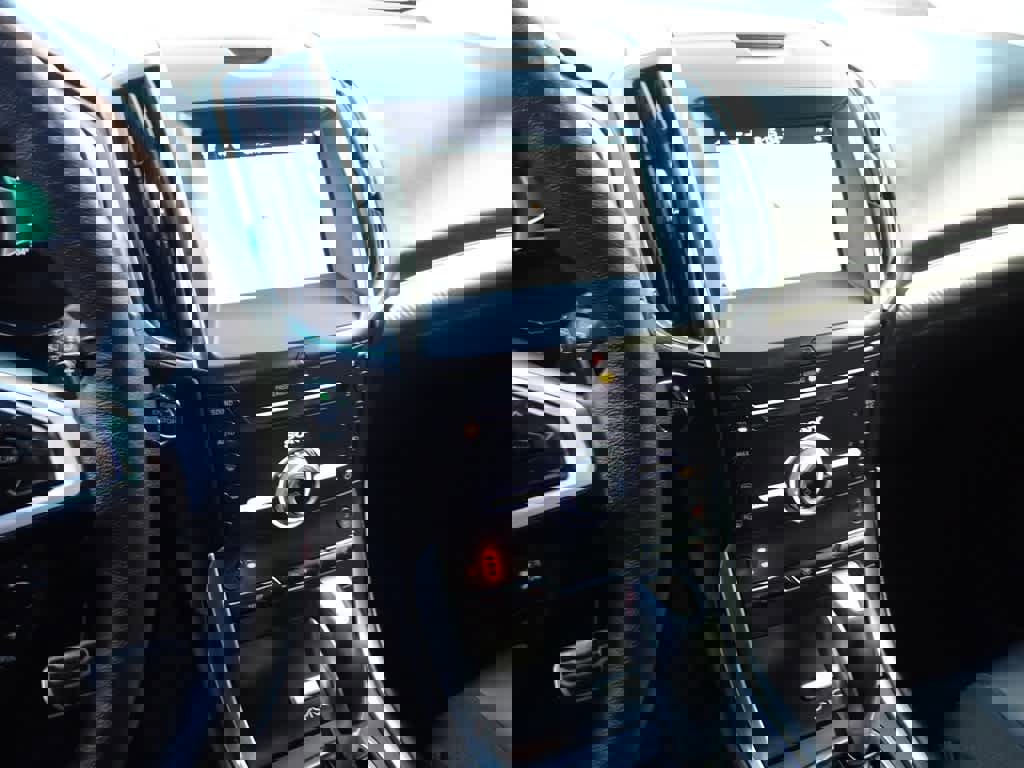 Used 2017 Ford Edge Sport w/ Technology Package image 13