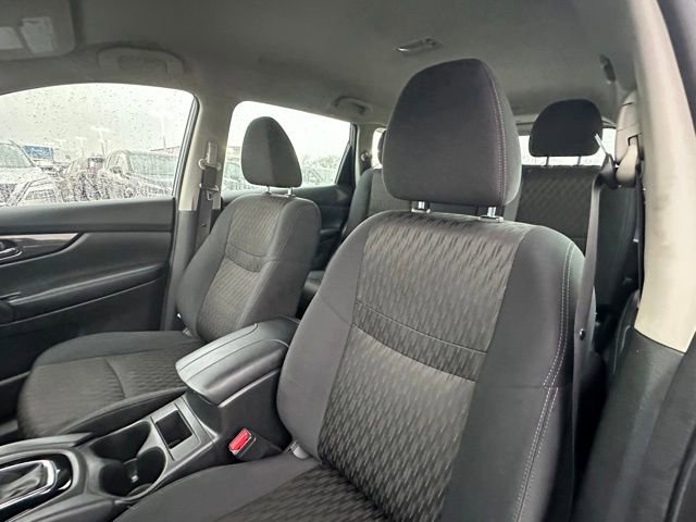 Used 2018 Nissan Rogue S image 27
