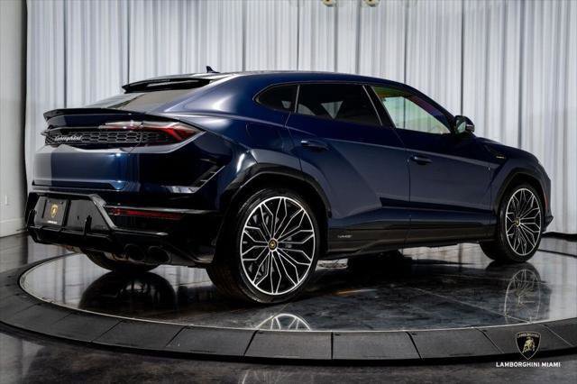 Used 2025 Lamborghini Urus SE AWD/4WD image 15