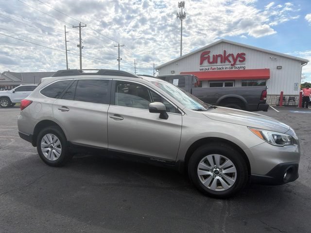 Used 2016 Subaru Outback 2.5i Premium AWD/4WD image 1