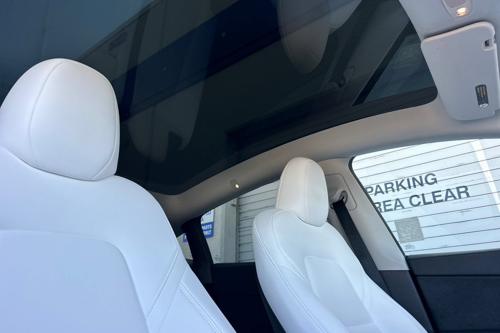 Used 2025 Tesla Model Y Long Range RWD image 17