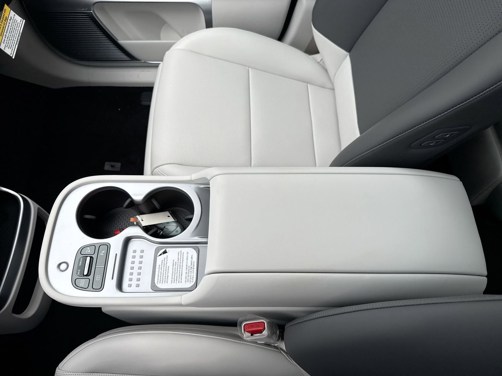 New 2026 Hyundai Ioniq 9 Limited image 23