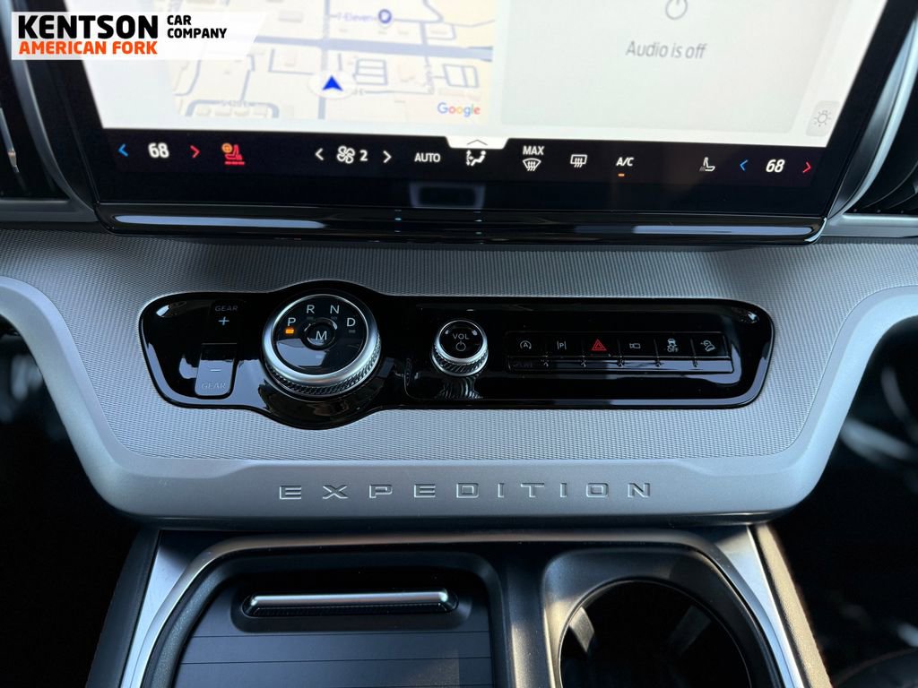 Used 2025 Ford Expedition Active image 29