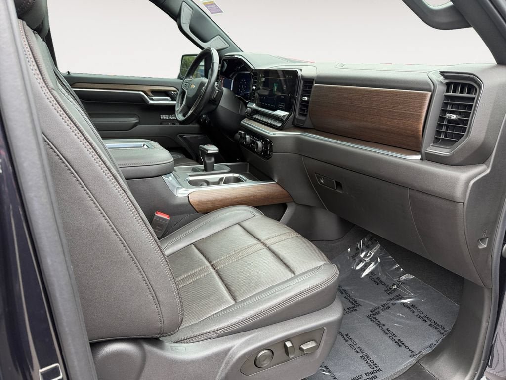 Used 2022 Chevrolet Silverado 1500 High Country w/ Z71 Off-Road Package AWD/4WD image 26