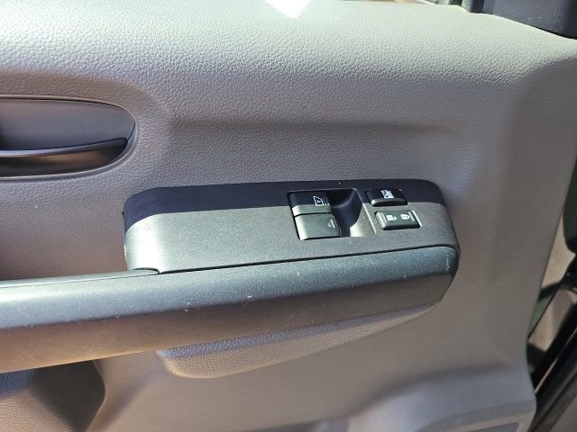 Used 2016 Nissan NV 3500 SV w/ SV Technology Package image 17