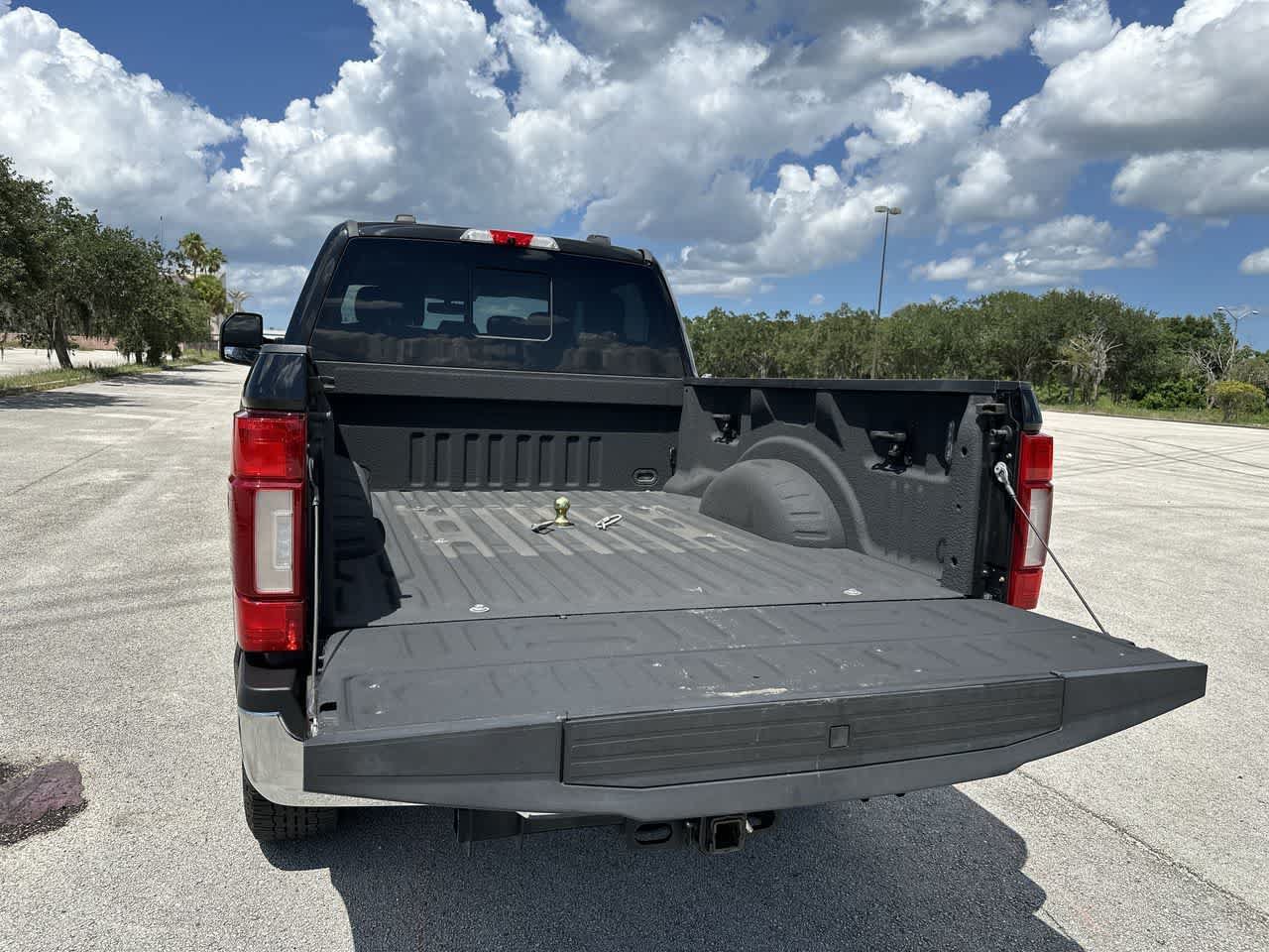 Used 2020 Ford F250 Lariat w/ Lariat Ultimate Package AWD/4WD image 29