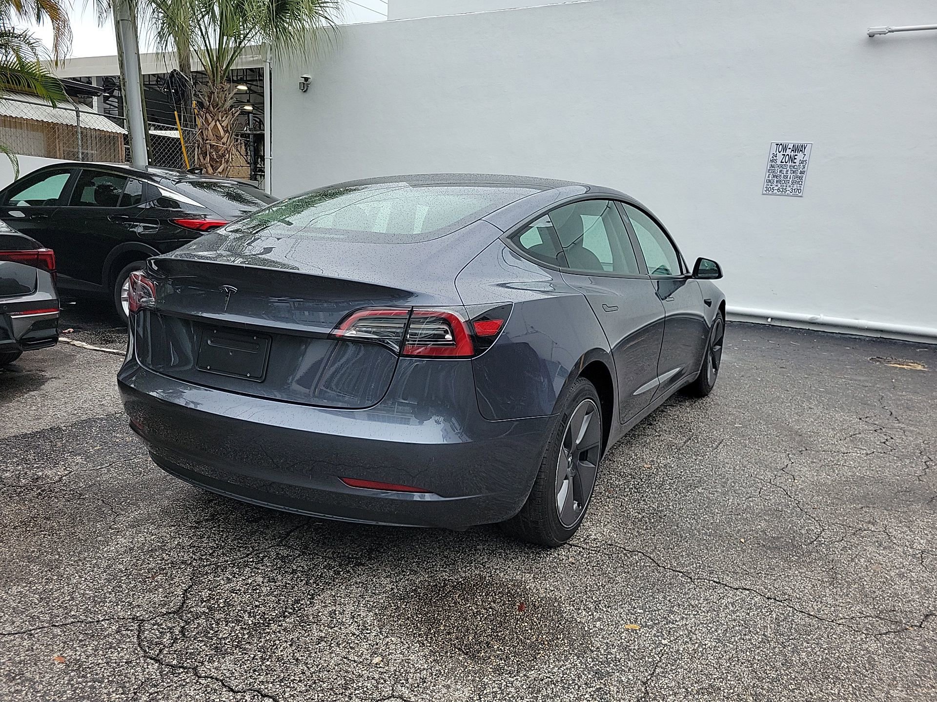 Used 2023 Tesla Model 3 Standard Range image 12