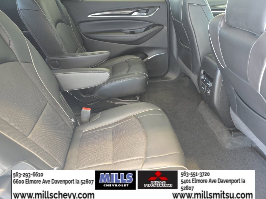 Used 2019 Buick Enclave Avenir w/ Avenir Technology Package AWD/4WD image 31