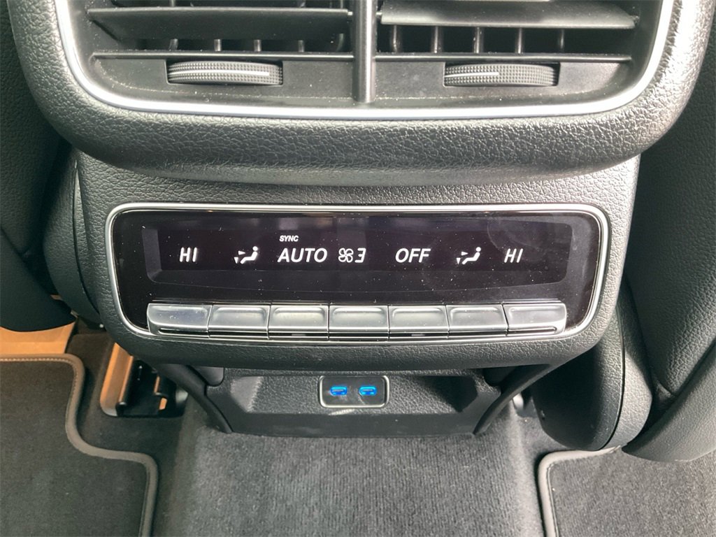 Used 2025 Mercedes-Benz GLS 450 4MATIC image 21