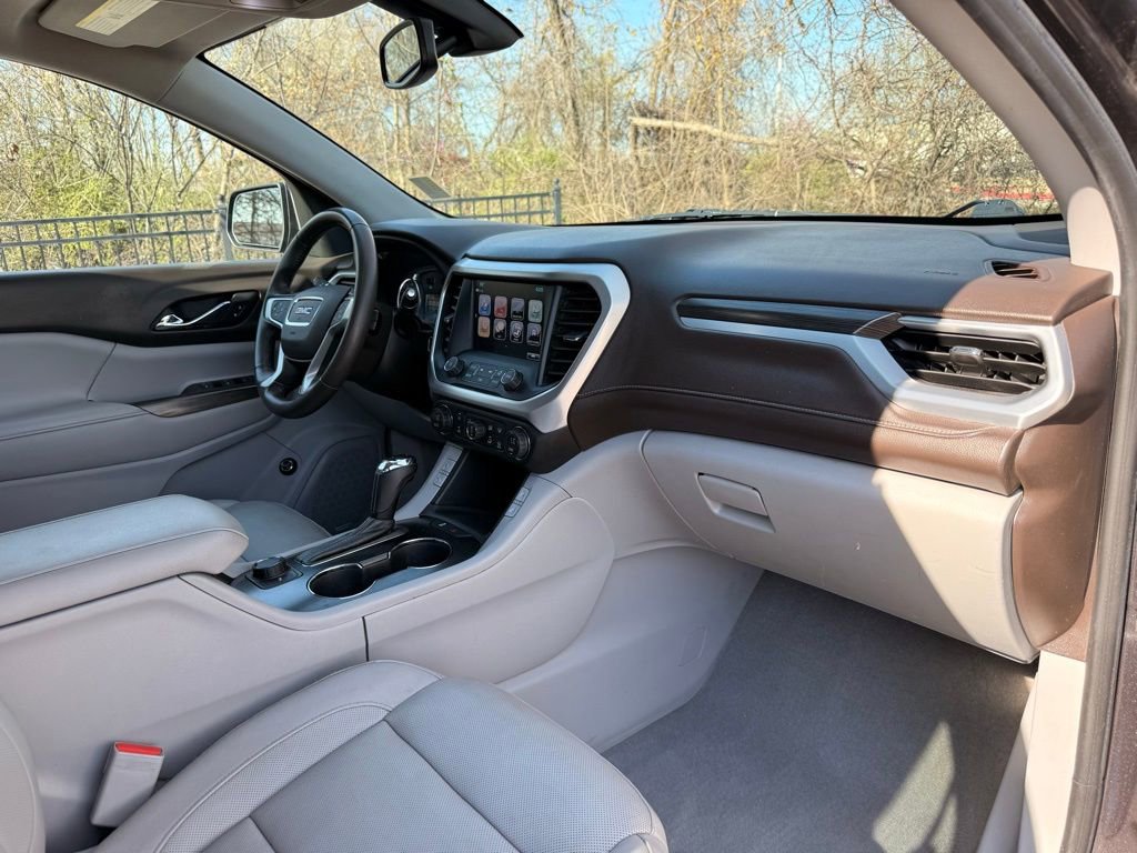Used 2018 GMC Acadia SLT image 39