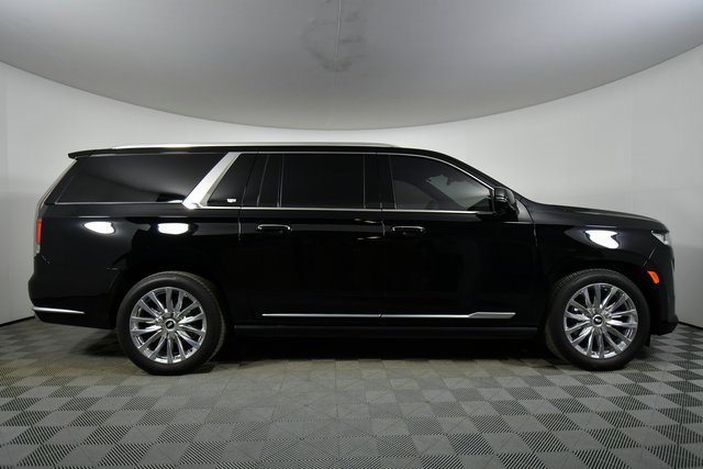 Used 2024 Cadillac Escalade ESV Premium Luxury w/ Performance Package image 6