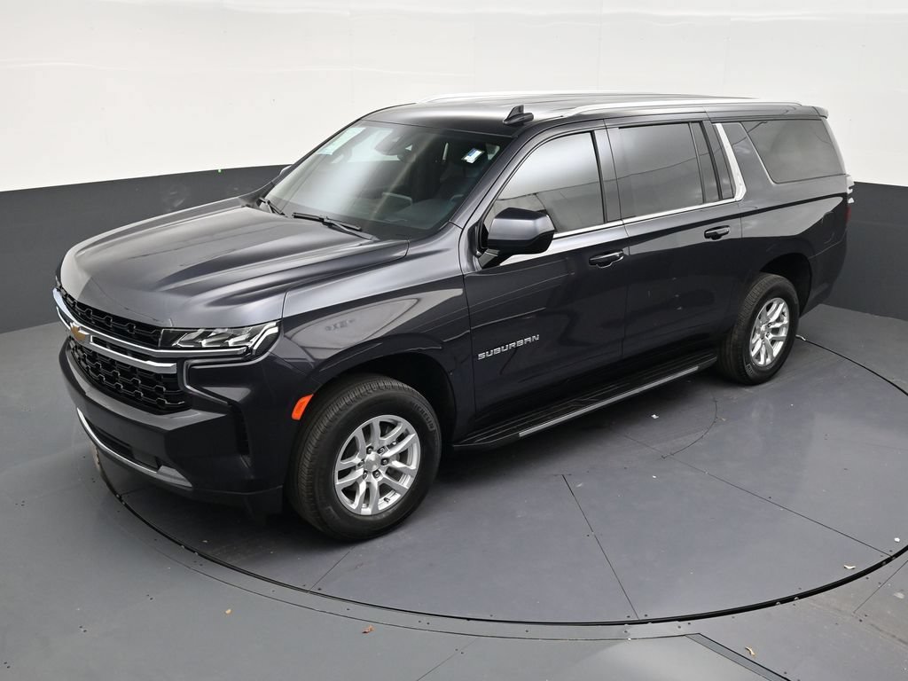 Used 2024 Chevrolet Suburban LS RWD image 12