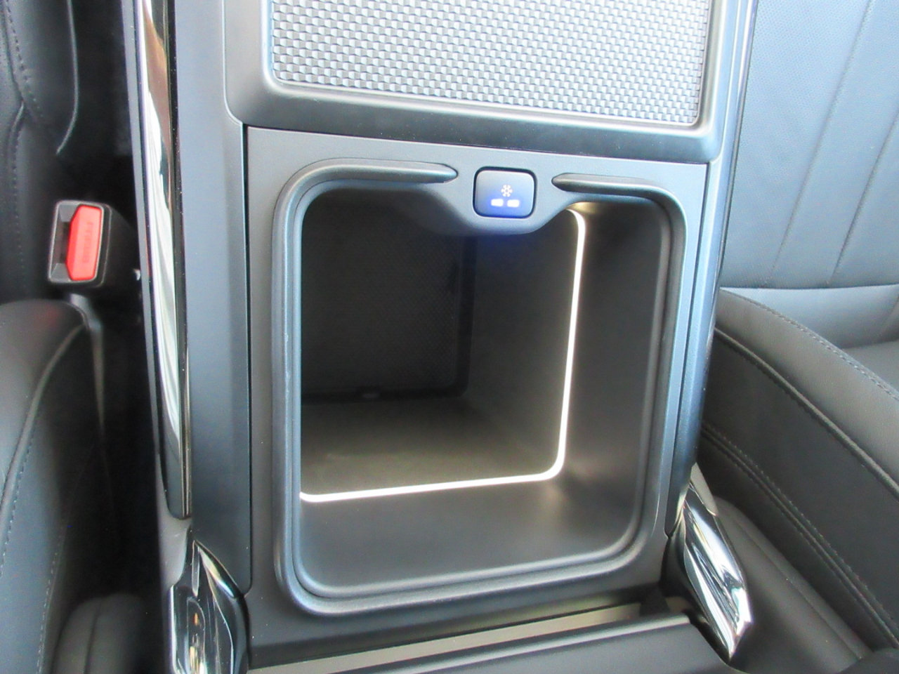 Used 2024 Land Rover Range Rover Sport SE image 68