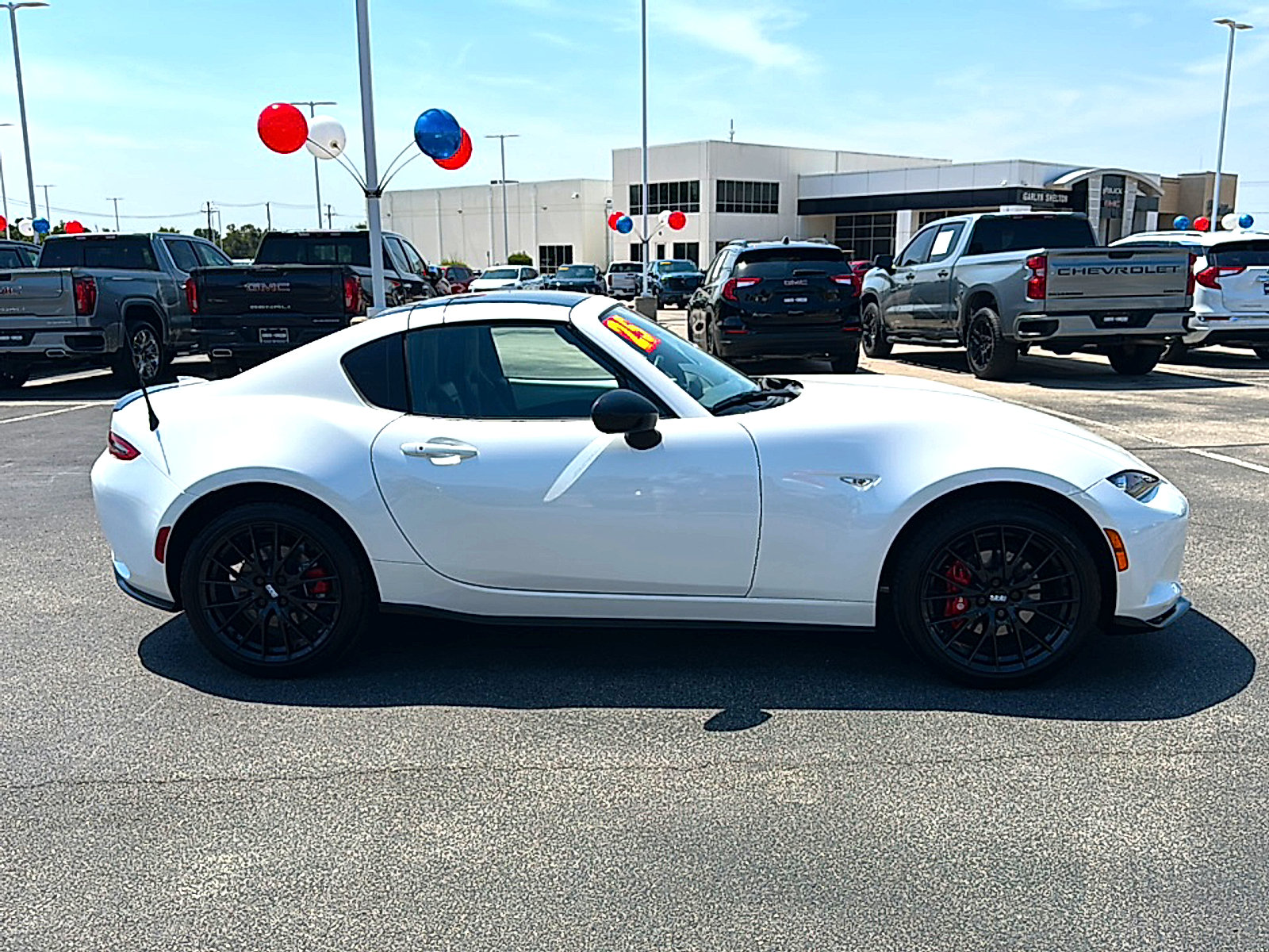 Used 2025 MAZDA MX-5 Miata RF Club RWD image 9