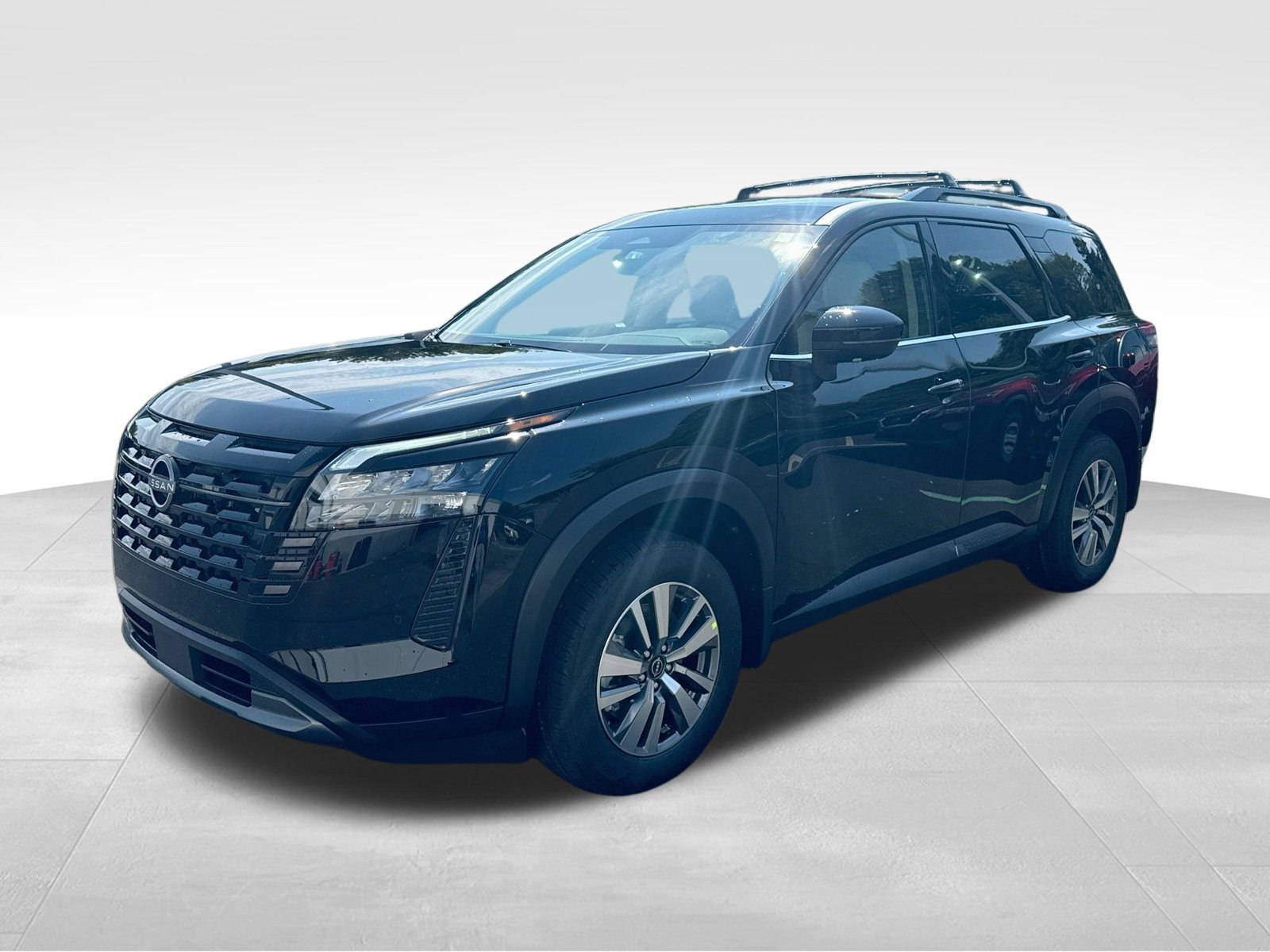New 2026 Nissan Pathfinder SL FWD image 3