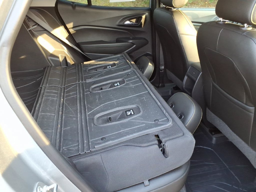Used 2025 Chevrolet Trax ACTIV w/ Driver Confidence Package FWD image 21