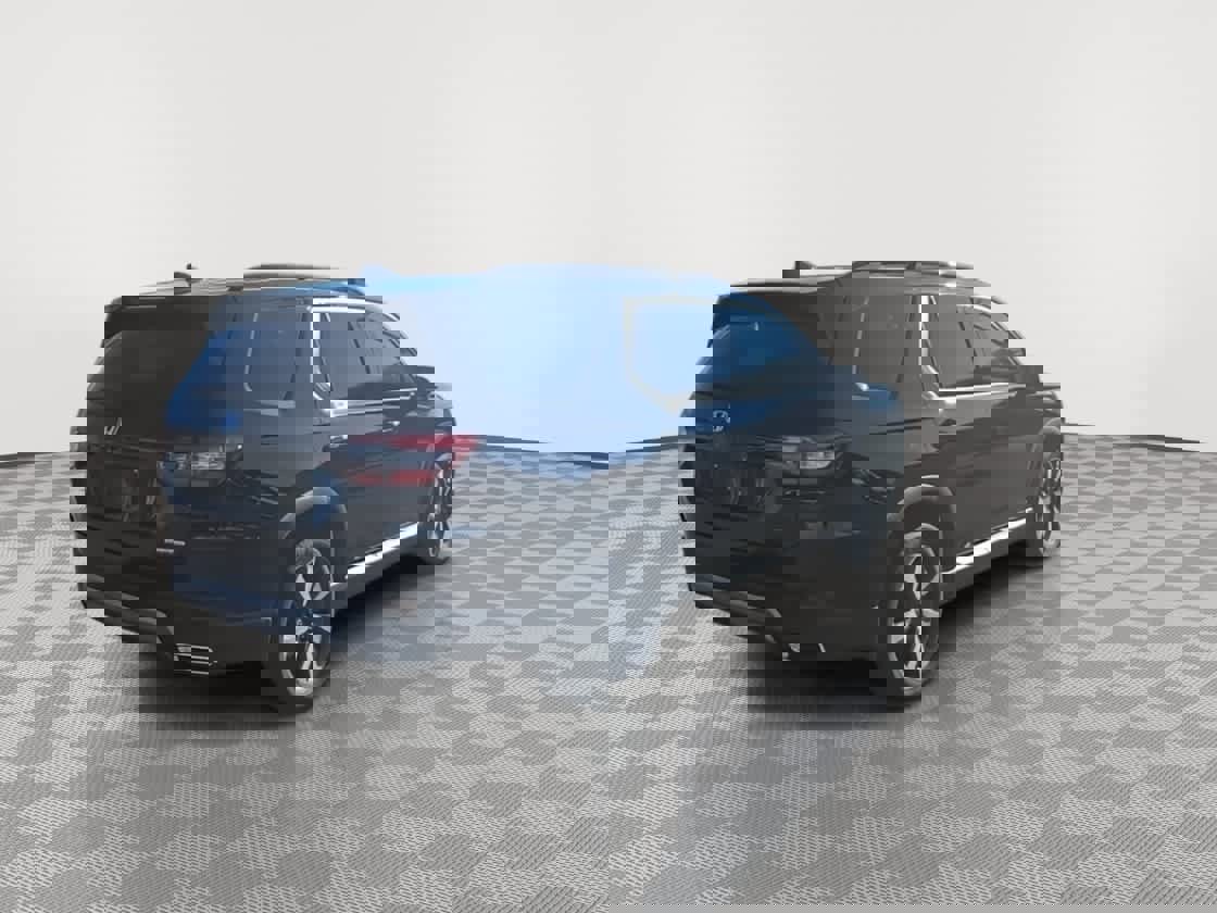 Used 2024 Honda Pilot Touring image 8