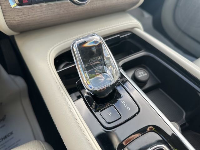 Used 2024 Volvo XC90 T8 Ultimate image 27