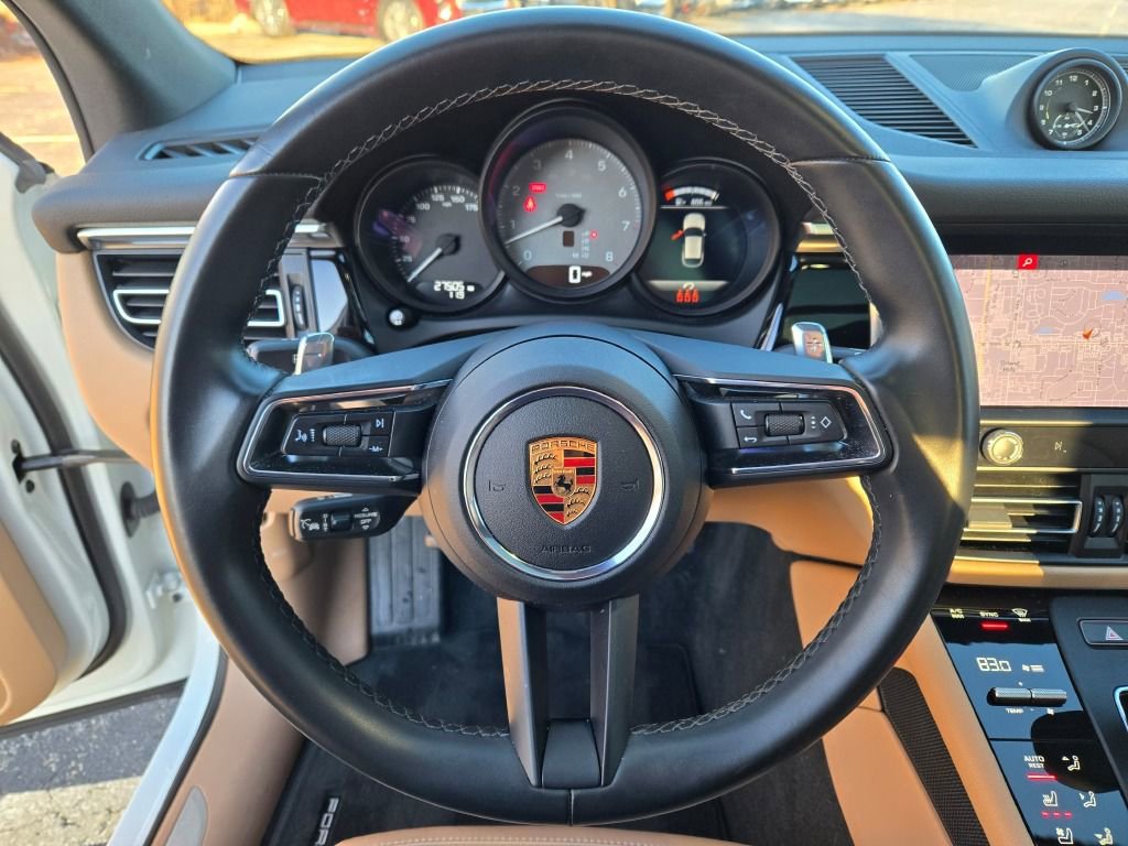 Certified 2022 Porsche Macan S image 31