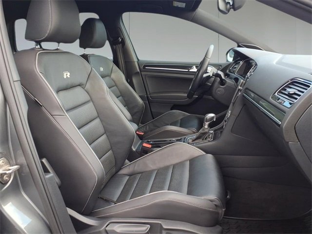 Used 2019 Volkswagen Golf R 4-Door image 10