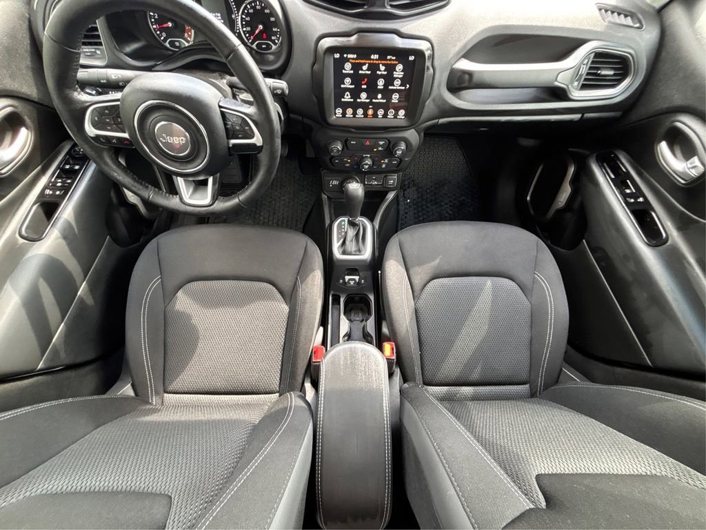 Used 2023 Jeep Renegade Latitude w/ Sun/Sound Group AWD/4WD image 21
