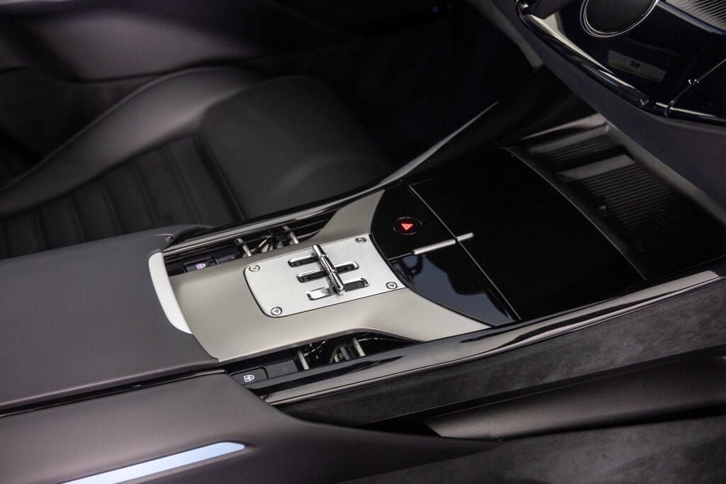 Used 2026 Ferrari Purosangue AWD/4WD image 48