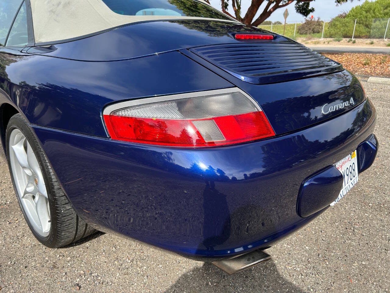 Used 2003 Porsche 911 Carrera 4 AWD/4WD image 26