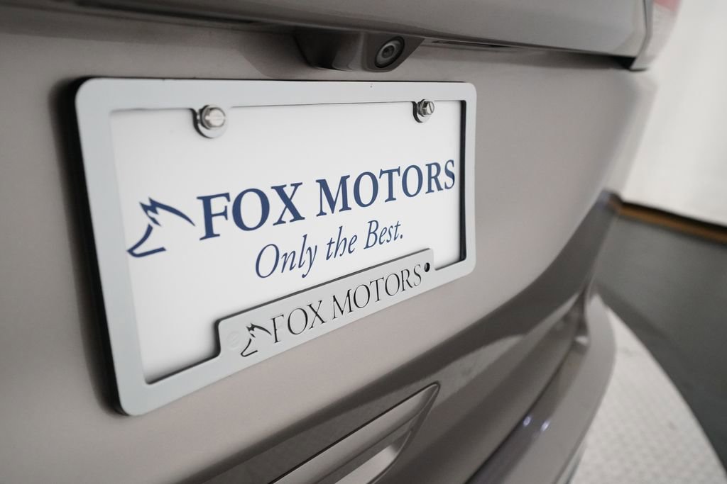 Used 2018 Chrysler Pacifica Touring-L w/ Premium Audio Group image 38