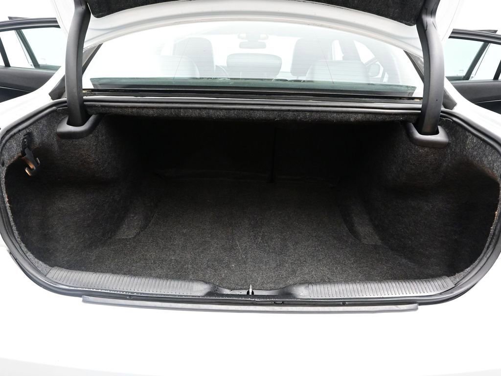 Used 2020 Dodge Charger SXT w/ Leather Interior Group image 11