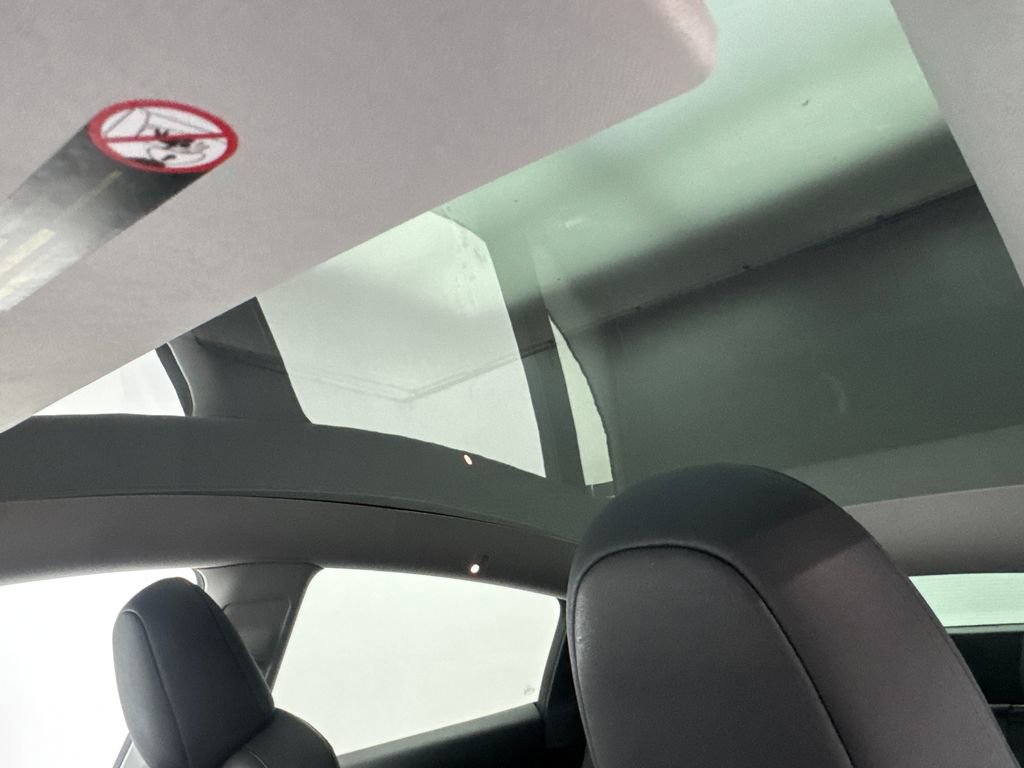 Used 2024 Tesla Model Y Long Range AWD/4WD image 68