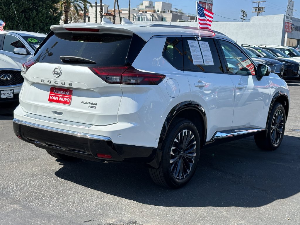 Used 2026 Nissan Rogue Platinum w/ Tech Package AWD/4WD image 6