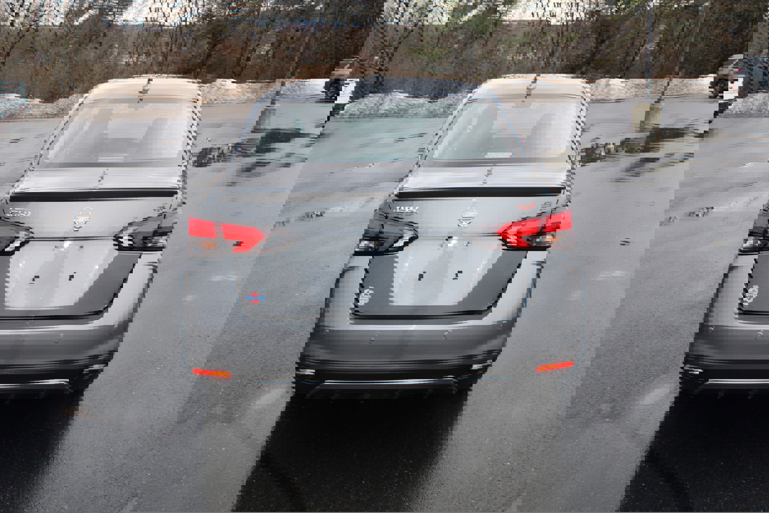 Used 2024 Nissan Versa SR w/ Trunk Package image 5