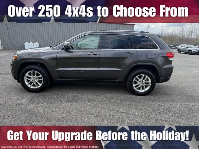 Used 2018 Jeep Grand Cherokee Laredo AWD/4WD image 9