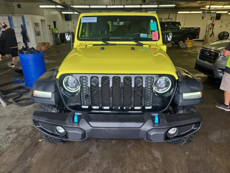 Used 2023 Jeep Wrangler Unlimited w/ Cold Weather Group AWD/4WD image 2