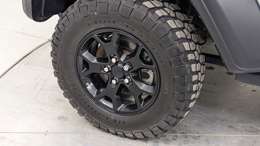 Used 2023 Jeep Wrangler Willys image 5