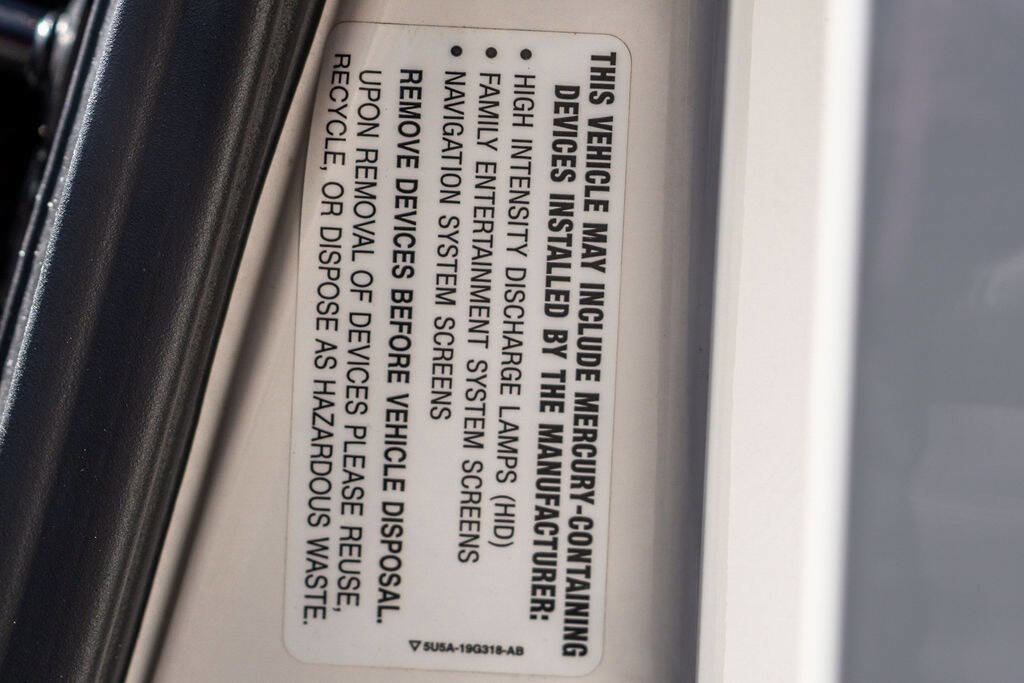 Used 2005 Ford GT image 81